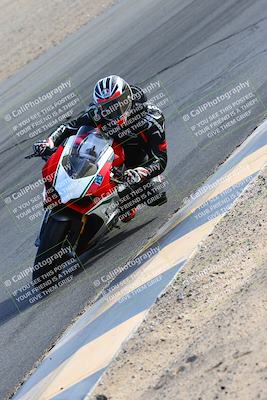 media/Jan-14-2022-Apex Assassins (Fri) [[4609ad47be]]/Trackday 1/Session 5/Turn 10 Inside/